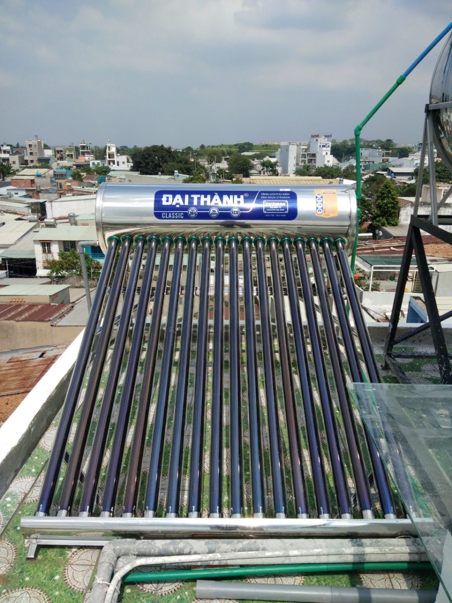 máy năng lượng mặt trời đại thành